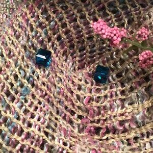 🐈 $6.00 Special Cube Post Earrings